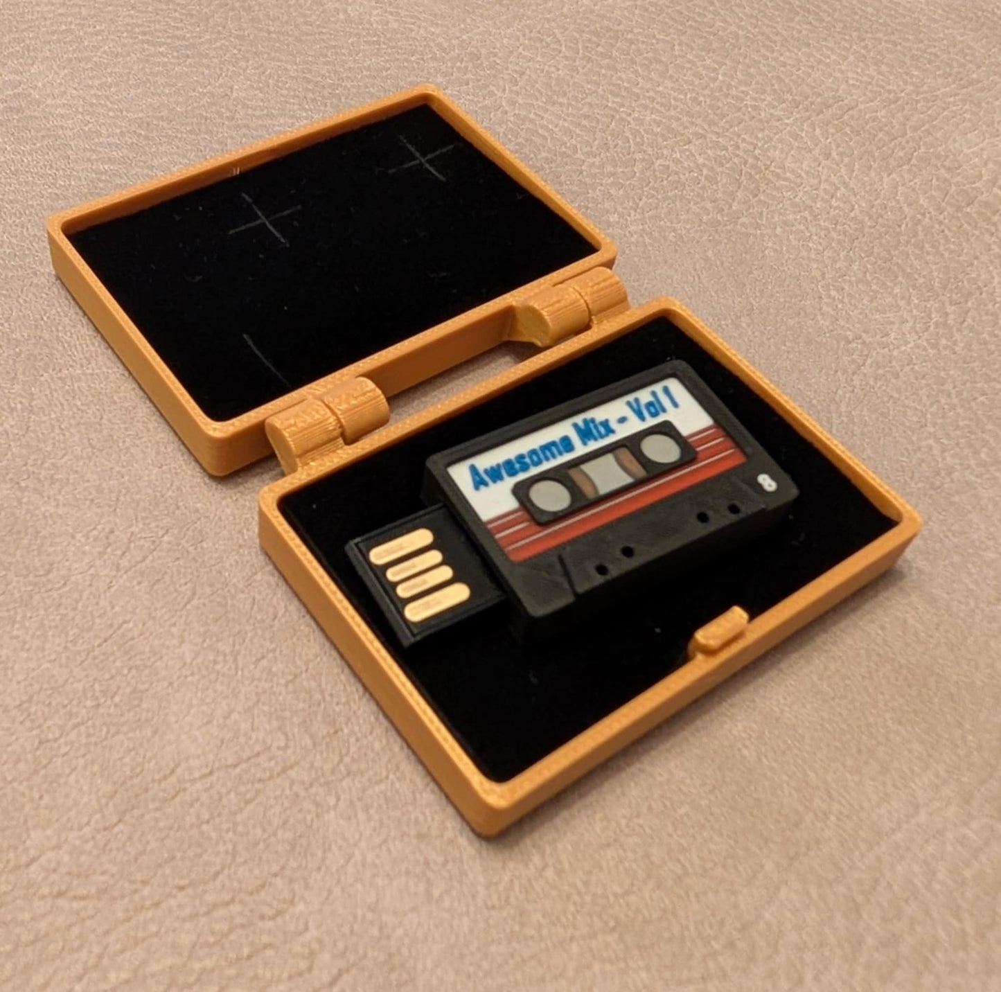 The Awesome Mix Tape Vol1 - USB Drive (Guardians of the Galaxy)