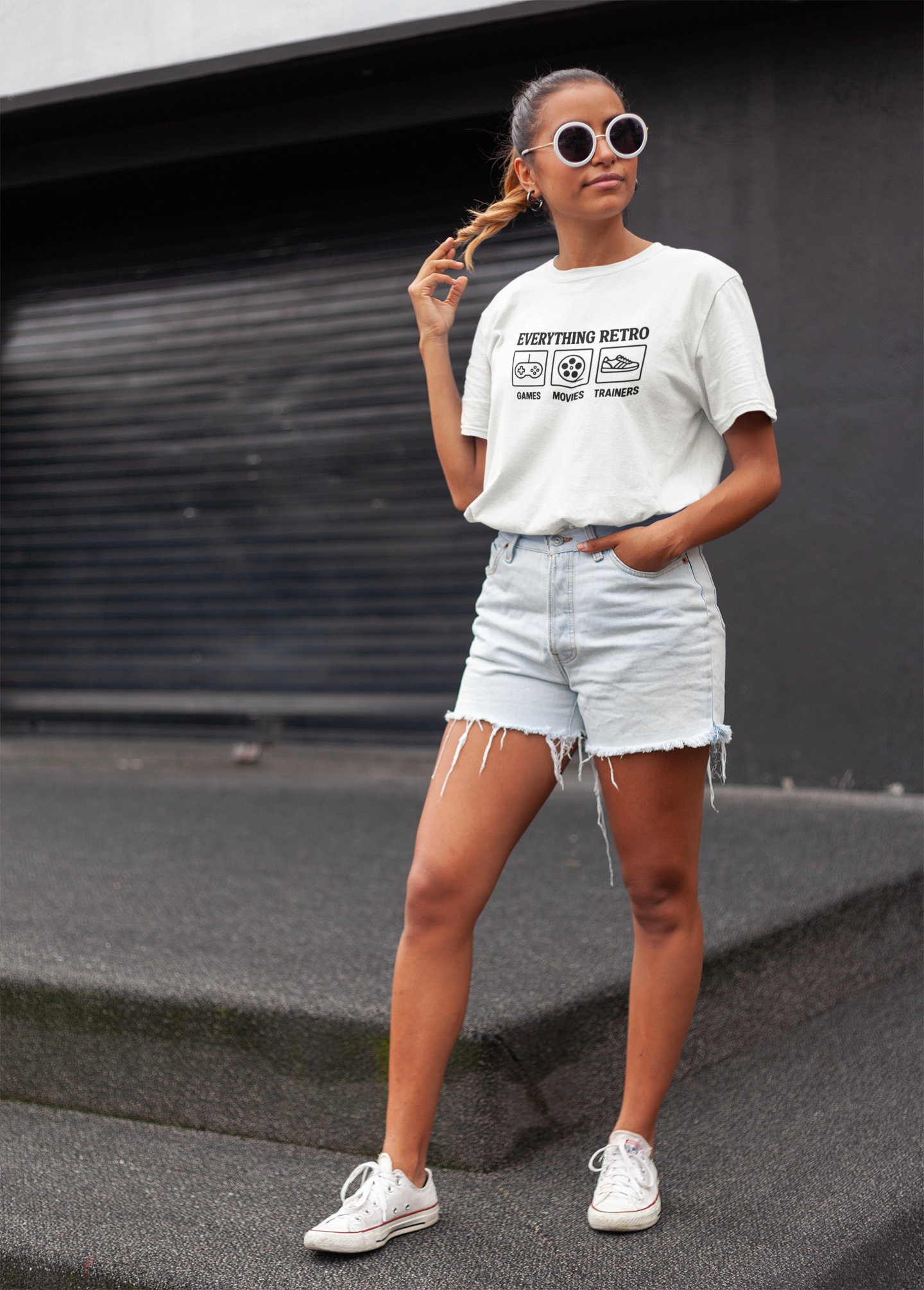 Everything Retro – Premium T-Shirt for Retro & 80s 90s Lovers